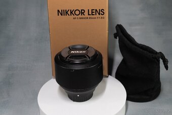 NIKON 85mm f/1.8 AF-S G - 2