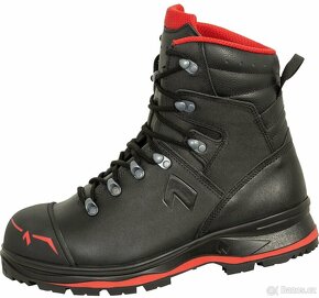 Pohodlná trekově laděná bota od značky HAIX, Trekker PRO 2,0 - 2