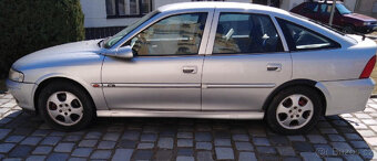 DILY OPEL VECTRA 1,8 16V 85KW - 2