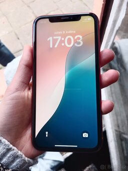 iPhone xr - 2