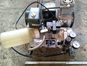 kompresor JUN-AIR model 600-4 - 2