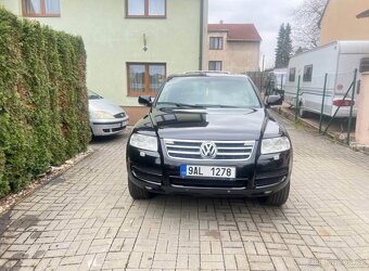 Volkswagen Touareg - 2