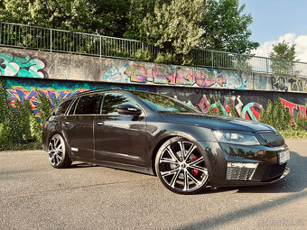 ŠKODA OCTAVIA vRS 2.0 TDi / 4x4 / CHALLENGE / TOP STAV - 2