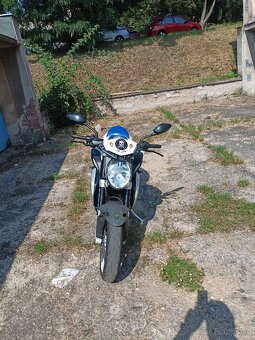 Moto - 2