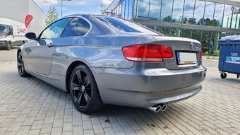 BMW E92 330xd 170kw - Manuál, Xenon, Sportsitze - 2