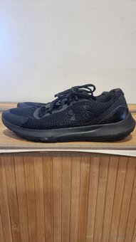 Chlapecké tenisky Under Armour vel. 37,5 - 2