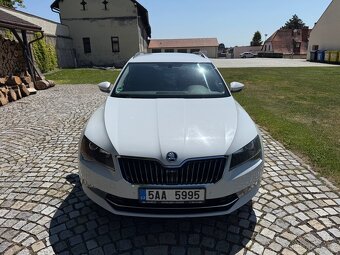 Škoda Superb 3 combi 2.0tdi 110kw Ambition PLUS nová STK - 2