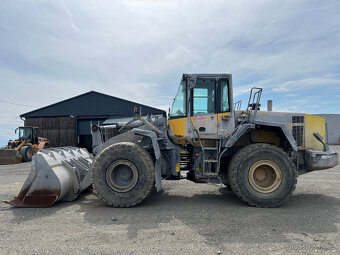 Čelní nakladač KOMATSU WA-380, R.V. 2012 - 2