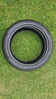235/45 R19 zimní pneu nokian - 2