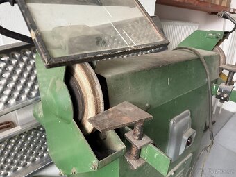 Stojanová bruska dvoukotoučová - 2