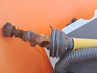 Rozmetadlo inertních materiálů - 2