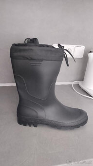 DÁMSKÉ/DÍVČÍ HOLÍNKY/GUMÁKY vel.43 - 2