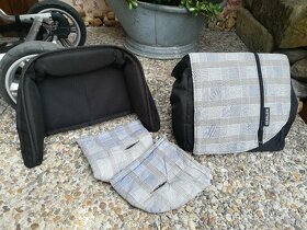 Kočárek + příslušenství - 2