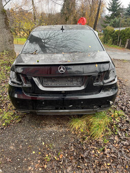 Mercedes-Benz w212 e220cdi na náhradní díly - 2