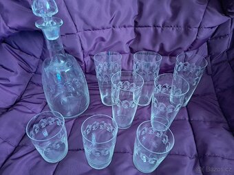 starožit. skleněné soupravy I. republika - 2