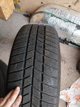 Prodám Zimní pneu 235/55 r18 HXL - 2