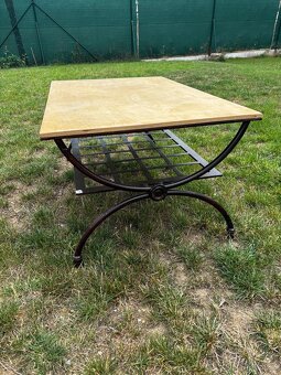 Kovový stolek - 2