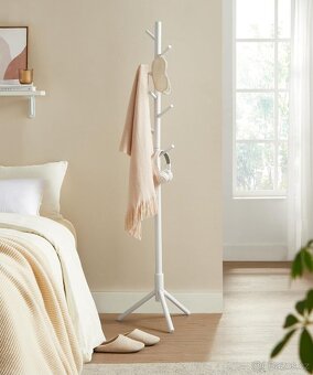 Nový rostoucí stojanový věšák - 2