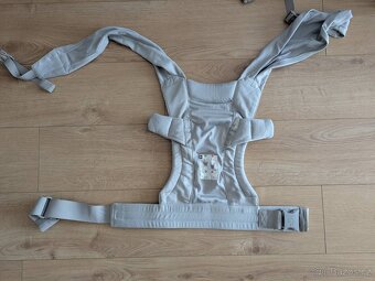 Ergobaby nosítko Embrace soft air mesh - 2