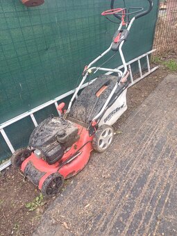 Benzinova sekačka - 2