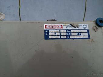 Stavební rozvadeč - 2