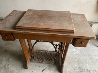 Šicí stroj Singer - 2