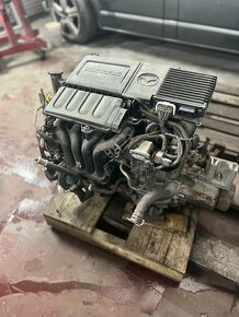 Mazda 2 1.3 2008 63 KW kompletní motor - 2
