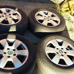 Škoda - litá kola 195/65 R15 - 2