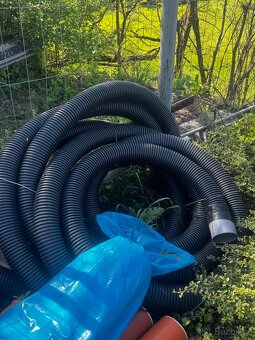2x 10 m SVODOVÁ OKAPOVÁ OHEBNÁ TRUBKA průměr 110 mm - 2