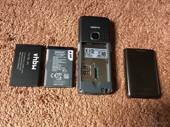 Nokia 6300i s originální nabíječkou - 2