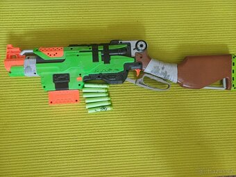 Nerf pistole Zombie Strike SlingFire - 2