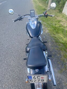 Suzuki Intruder - 2