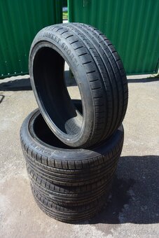 LETNI PNEU 17" - 2