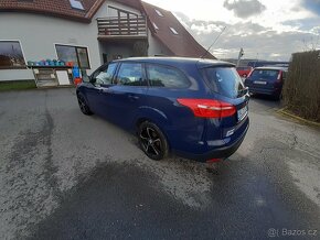 Ford Focus 1.6 benzín 77 kw 2017/9 koupeno v ČR - 2