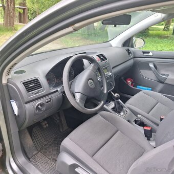 Volkswagen GOLF 5 - 2