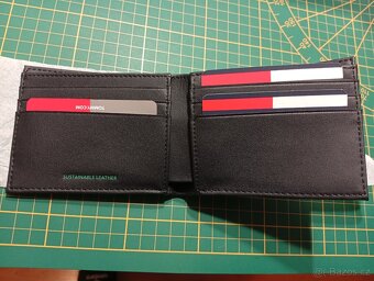 TOMMY HILFIGER peněženka na doklady. NOVÁ - 2