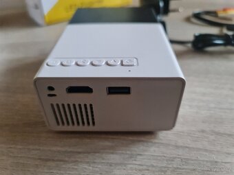 HD Mini LED projektor YG300 USB, HDMI nový - 2
