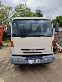 Nissan Atleon - 2