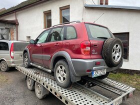 toyota rav4 2.0--85 kw--2002-náhradní díly - 2