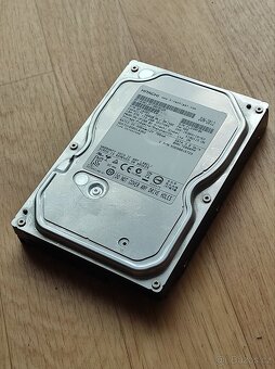 500 GB pevný disk – málo používaný, plně funkční - 2