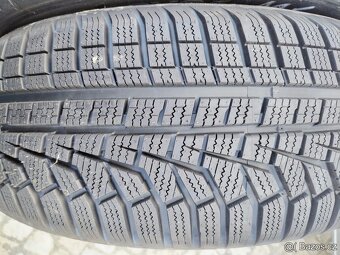 215/60/17 zimni pneu MICHELIN a HANKOOK 215/60 R17 - 2