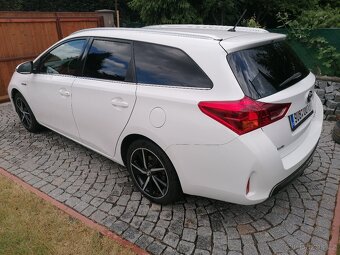 Toyota Auris hybrid 1.8, 73kW, 99500km - 2