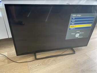 Panasonic Full HD TV 106cm - 2