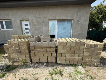 Betonové štípané plotové tvarovky KB-BLOK žluté - 2