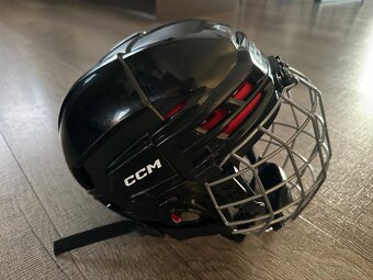 Helma CCM Tacks 70 Combo JR černá - 2