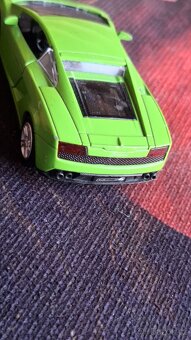 Modely: lamborghini avendator a porsche - 2