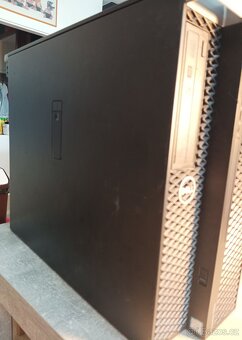 DELL Precision Tower 5820 - XEON W-2135 v4, 64 GB RAM - 2