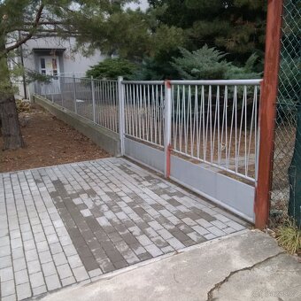 Kovový plot+brána - 2