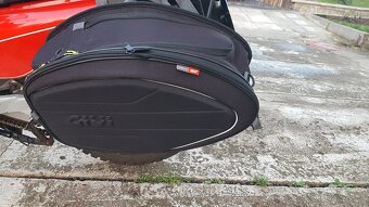 Boční brašny Givi - 2