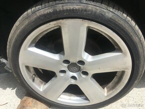 Audi A6 hliníková kola, pneu R18 - 2